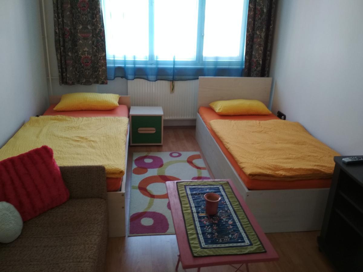 Apartman Lux Segedín Exteriér fotografie