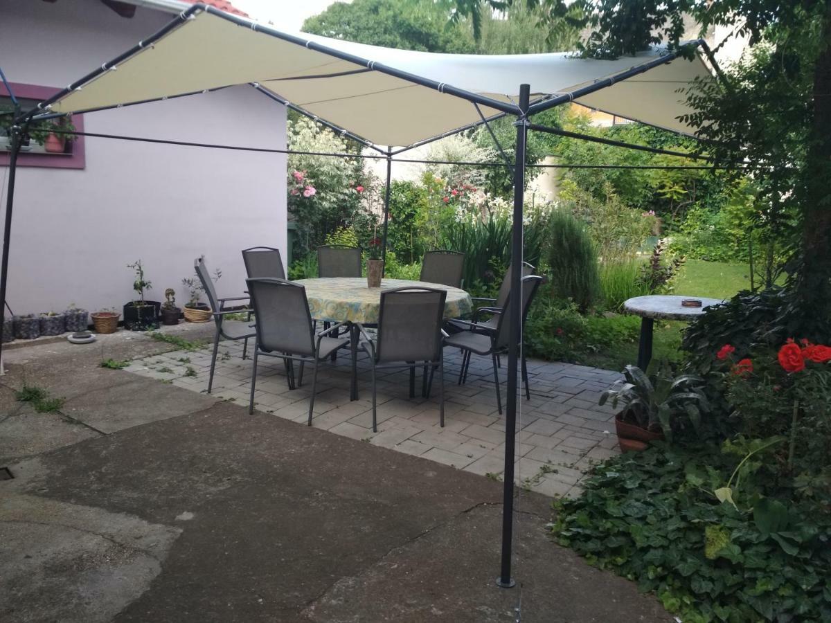 Apartman Lux Segedín Exteriér fotografie